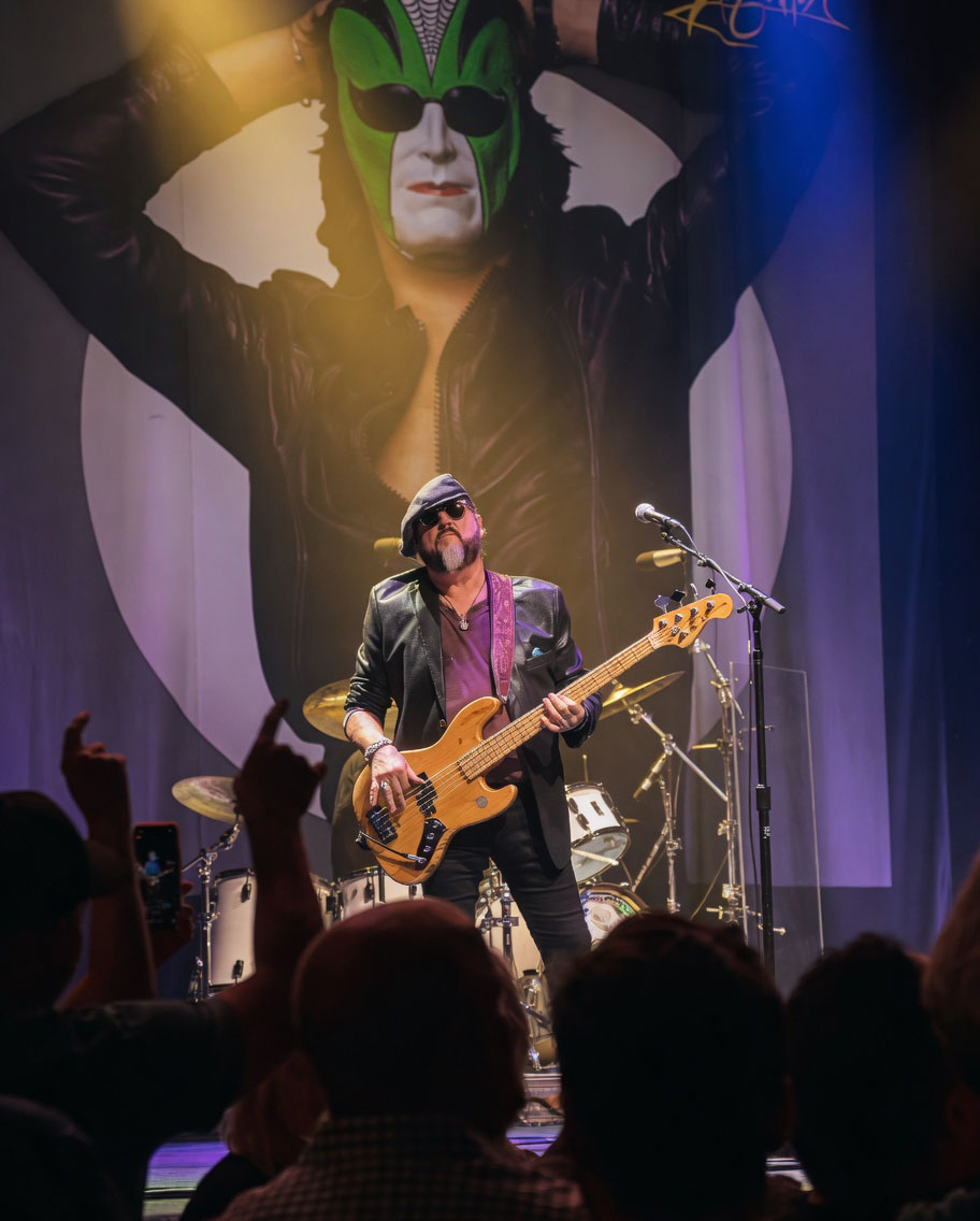 Kenny Lee Lewis playing bass during The Joker